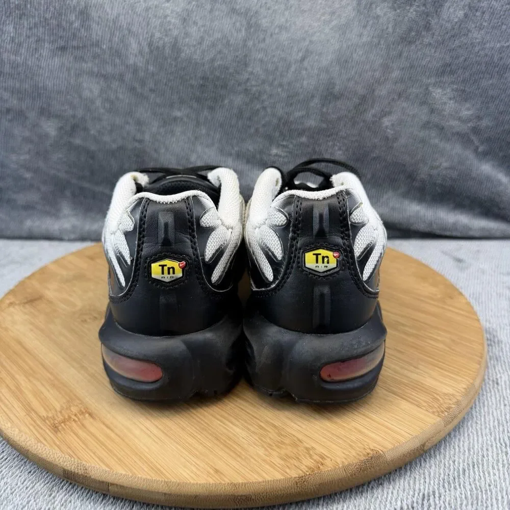 Nike Air Max Plus TN Shoes Boys Size 6Y White Black Running Sneakers BV0047-100